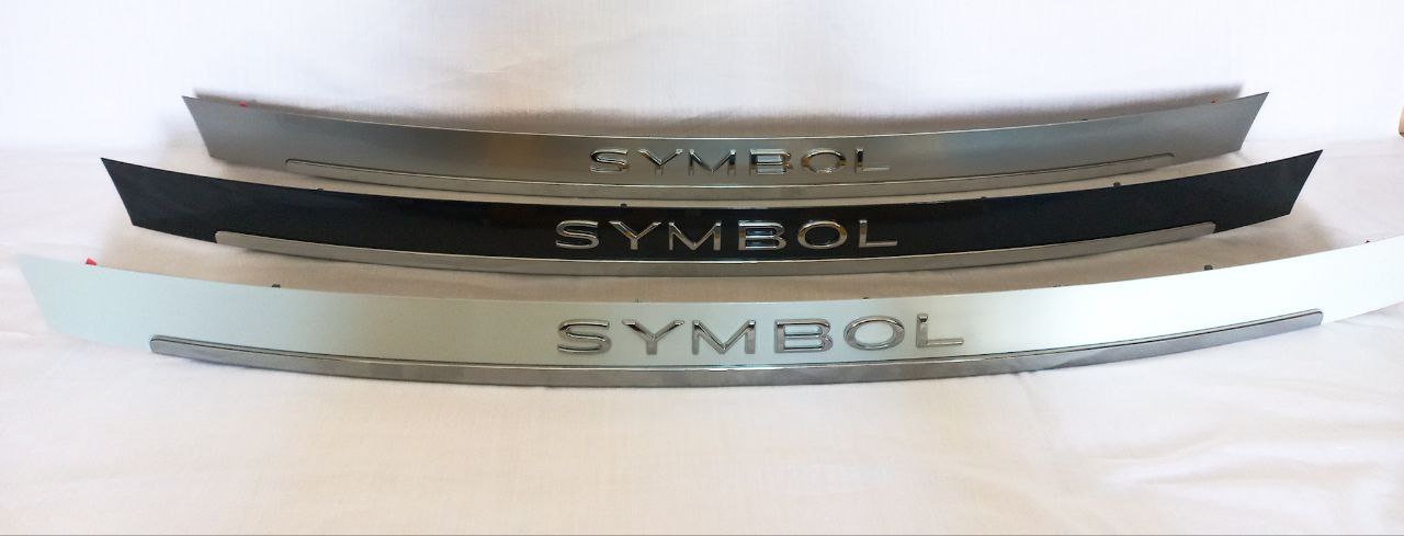 Bandeau porte coffre Symbol (L46 Sans Camera)