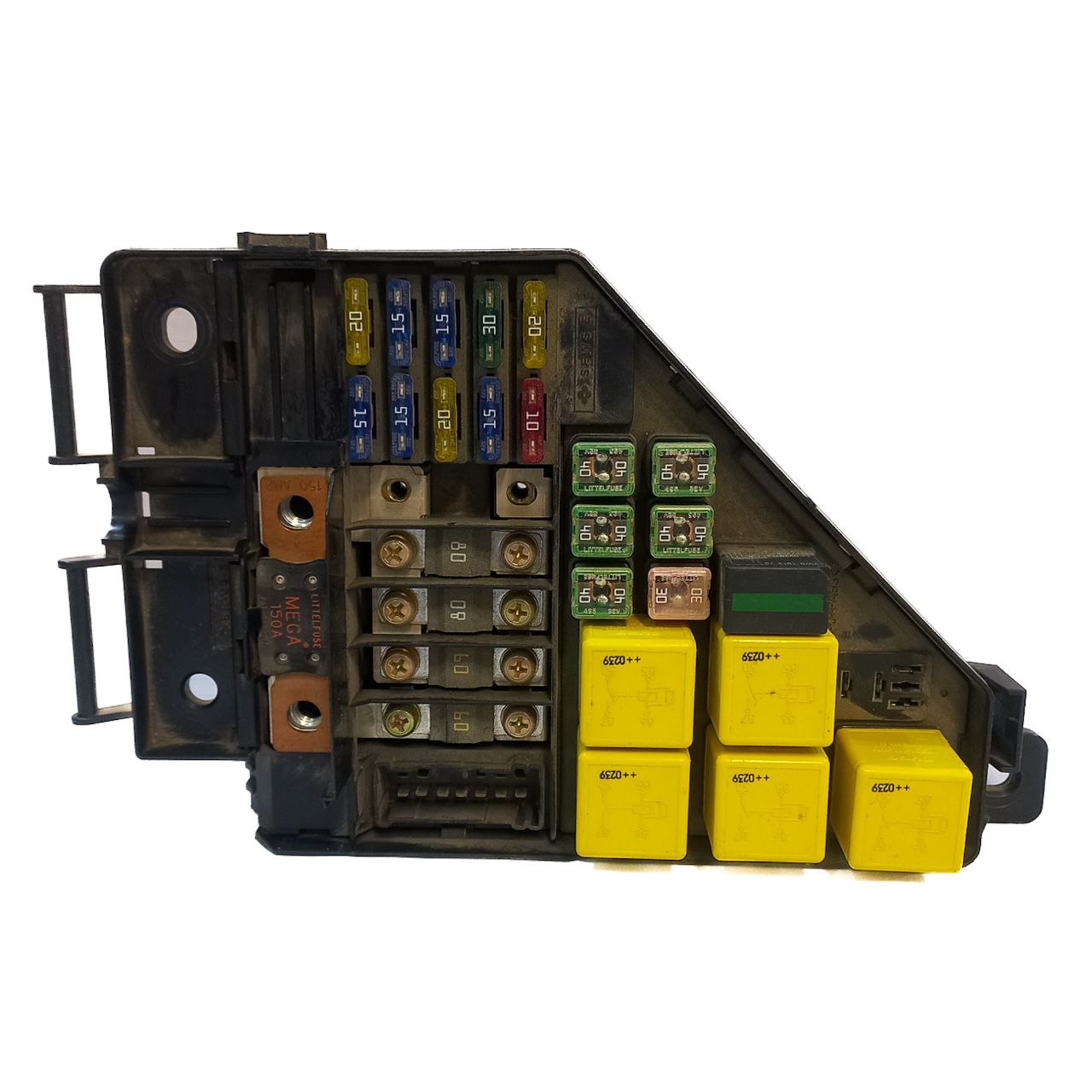 Boîte à fusibles et relais Land Rover Freelander YQE000140 Module 15 12M4